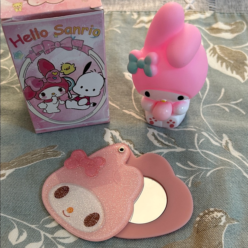 Pink Compact Mirror and Figurine Set